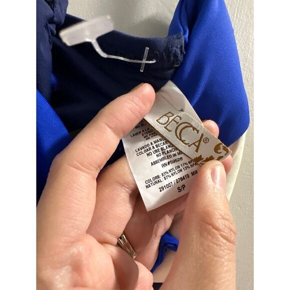 🔴Becca Circuit Eleanor One Piece Womens Swimsuit Size Small - Picture 5 of 7